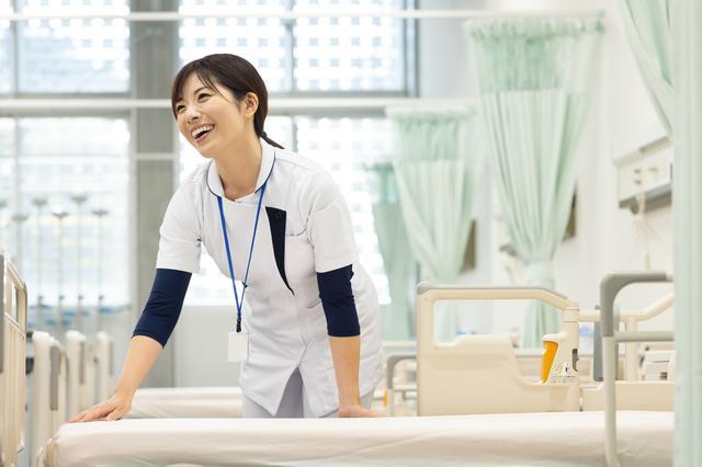 1月～！病院にて夜の病棟看護助手業務の仕事！